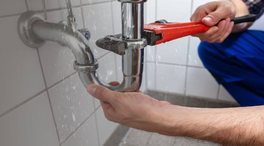 Local sewer line repair in West Van Lear, KY